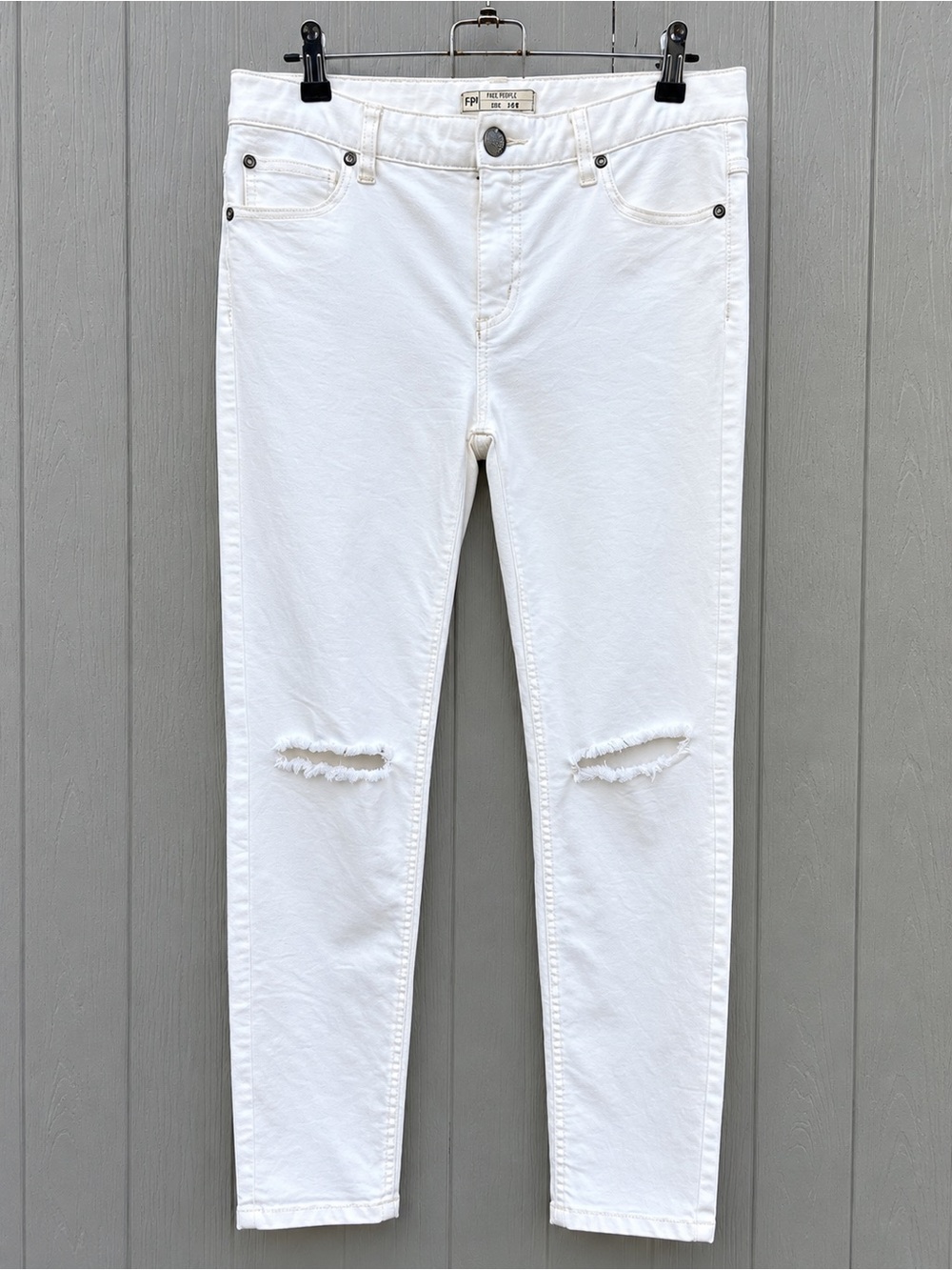 Free People Skinny Jeans in White Waist 29